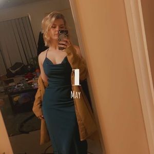 Meet your Posher, Lara